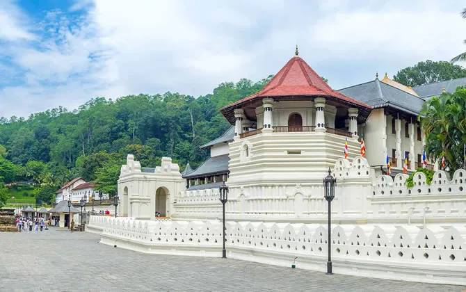 Temple of the Sacred Tooth Relic